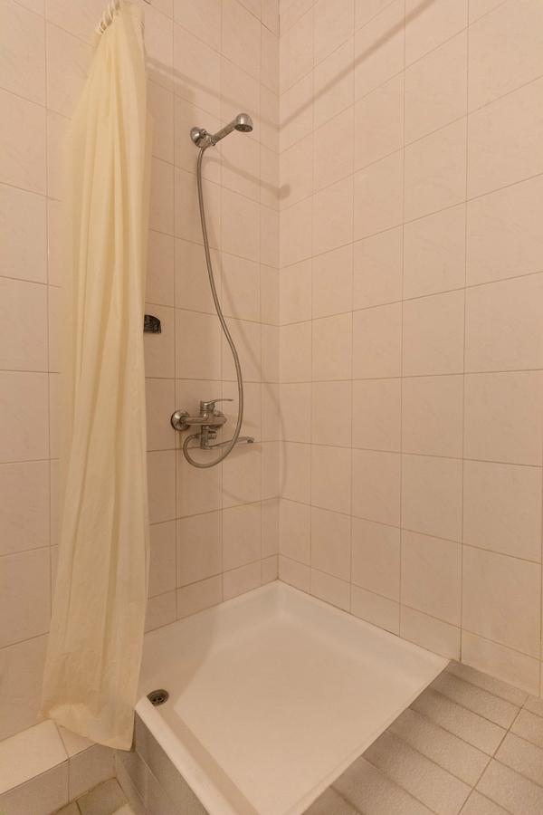 Leader Hotel Gori Bagian luar foto